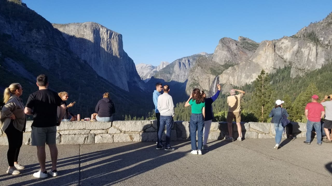 Tunnel View